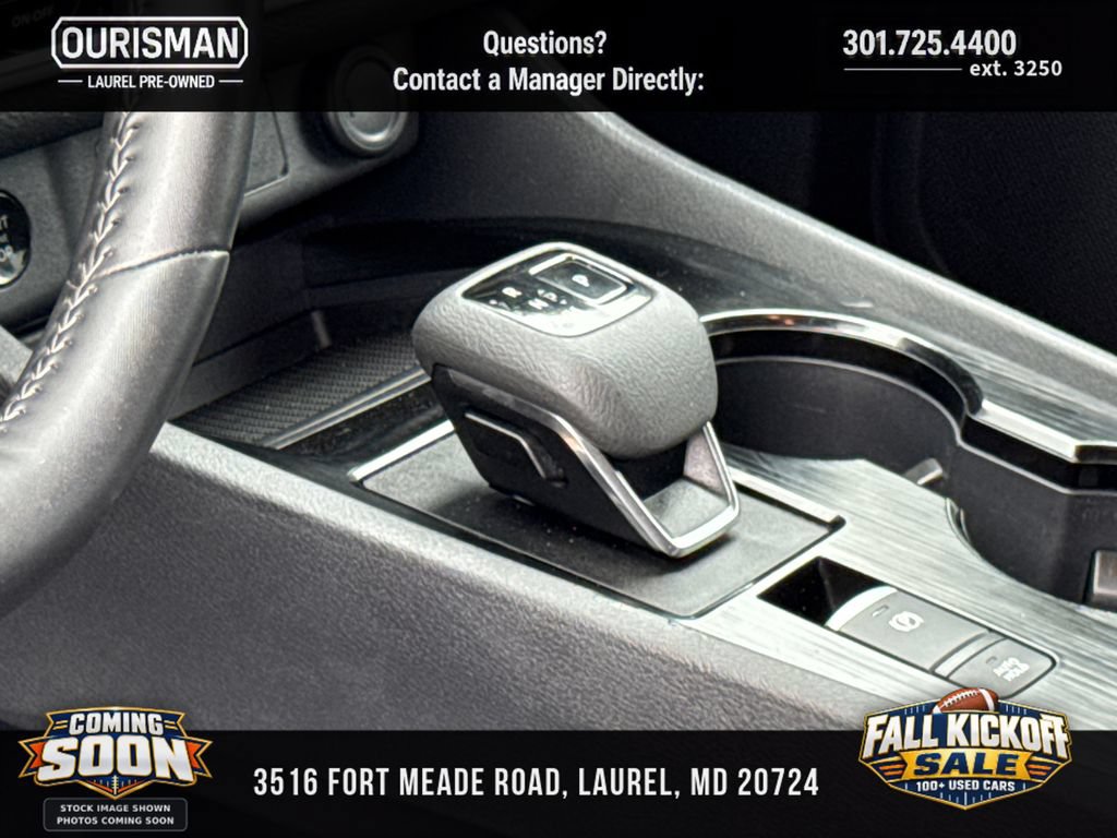 Used 2025 Nissan Rogue SV AWD/4WD image 14