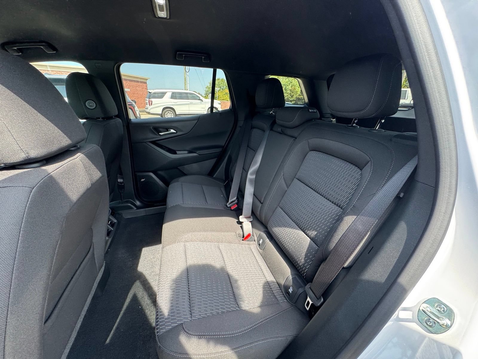 New 2027 Chevrolet Equinox LT FWD image 23