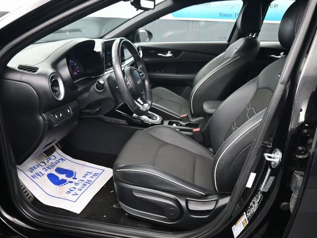 Used 2024 Kia Forte GT-Line w/ GT-Line Premium Package image 11