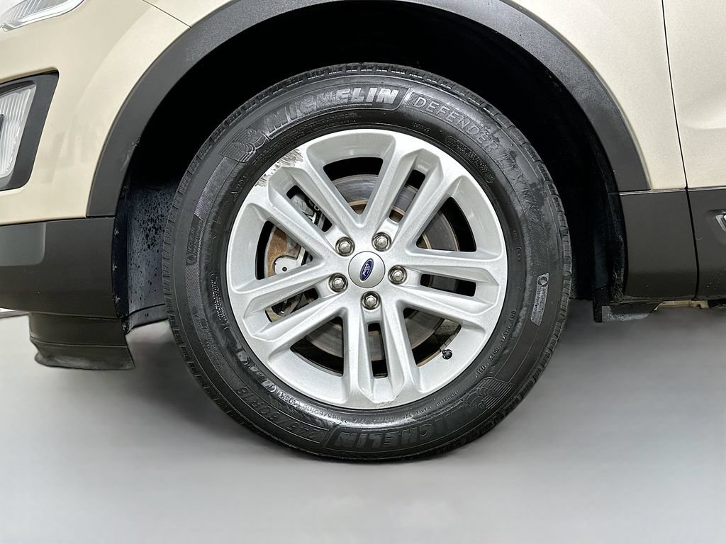 Used 2017 Ford Explorer XLT FWD image 34