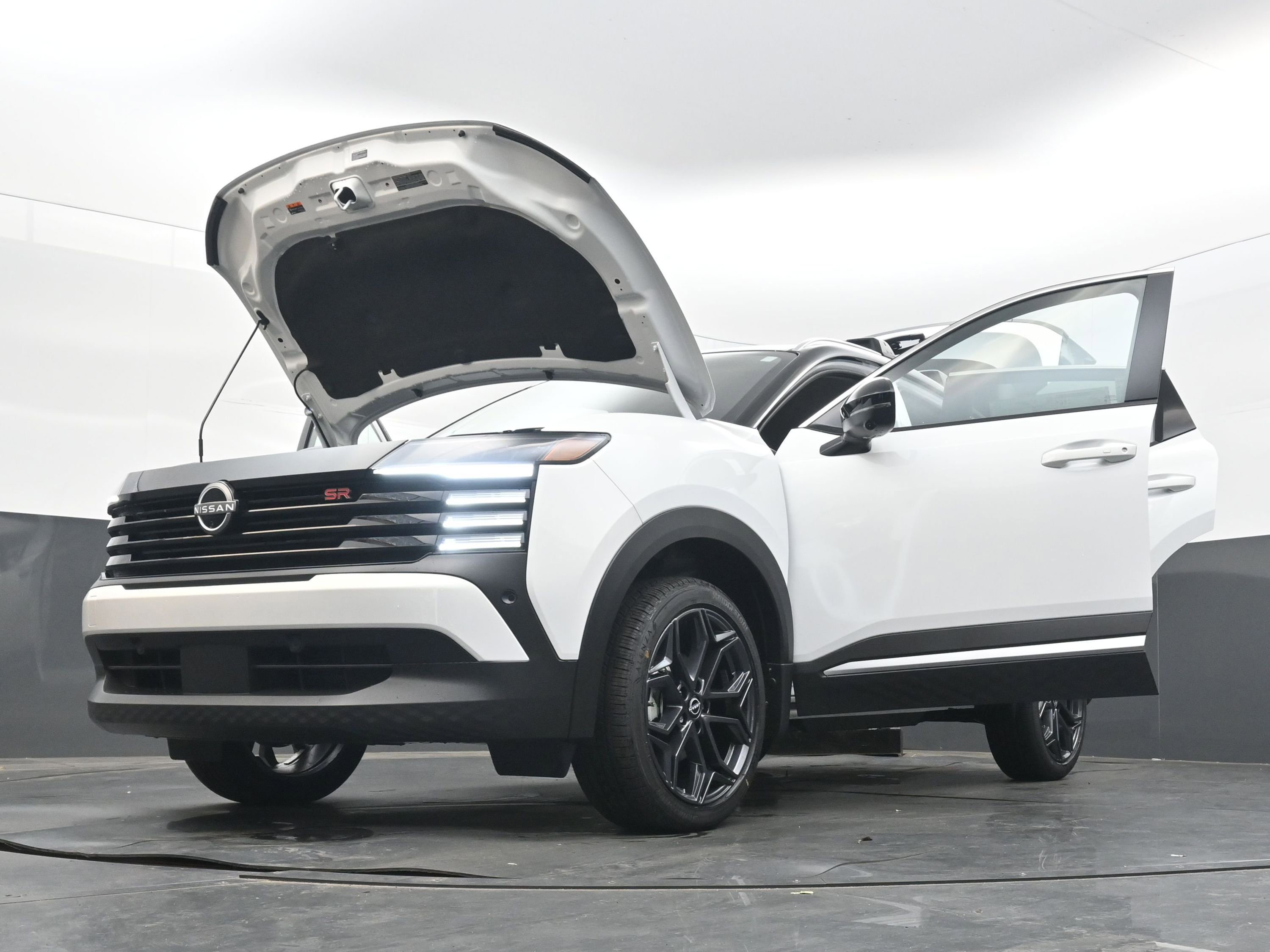 New 2026 Nissan Kicks SR image 40