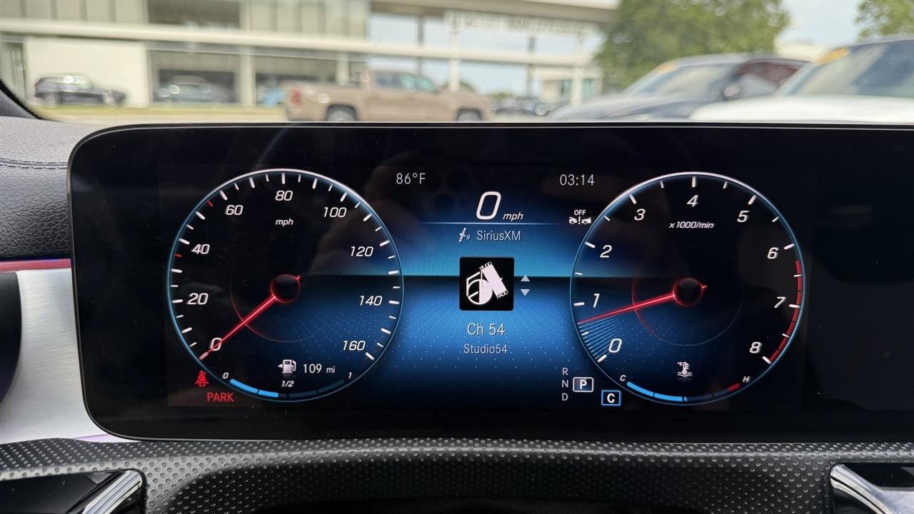Used 2023 Mercedes-Benz CLA 250 4MATIC image 49