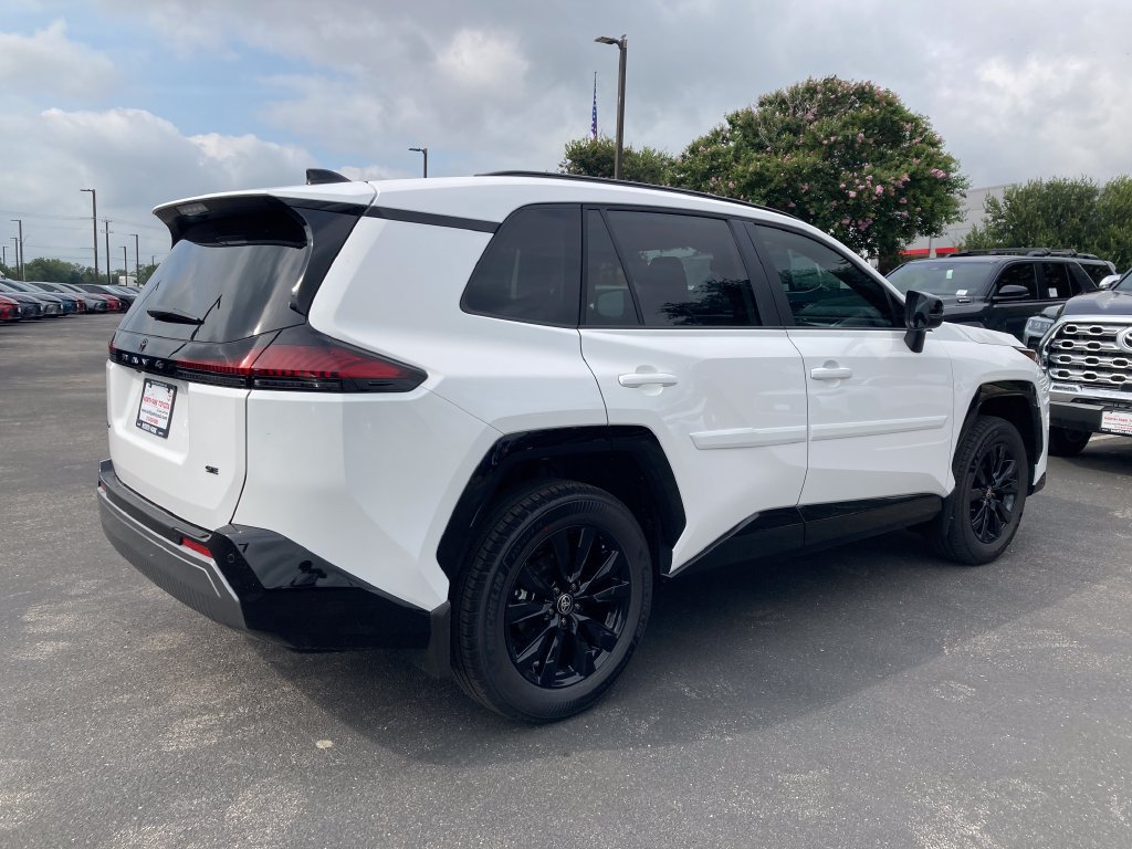 New 2026 Toyota RAV4 SE FWD image 5