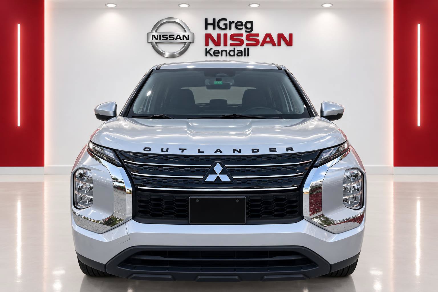 Used 2023 Mitsubishi Outlander ES FWD image 5