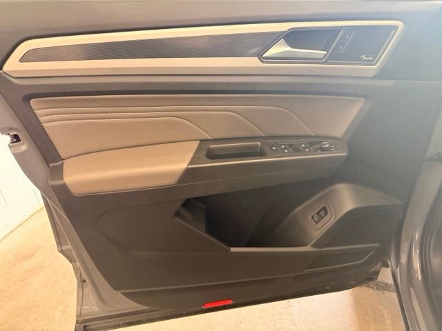 Used 2023 Volkswagen Atlas Cross Sport SEL Premium R-Line AWD/4WD image 7