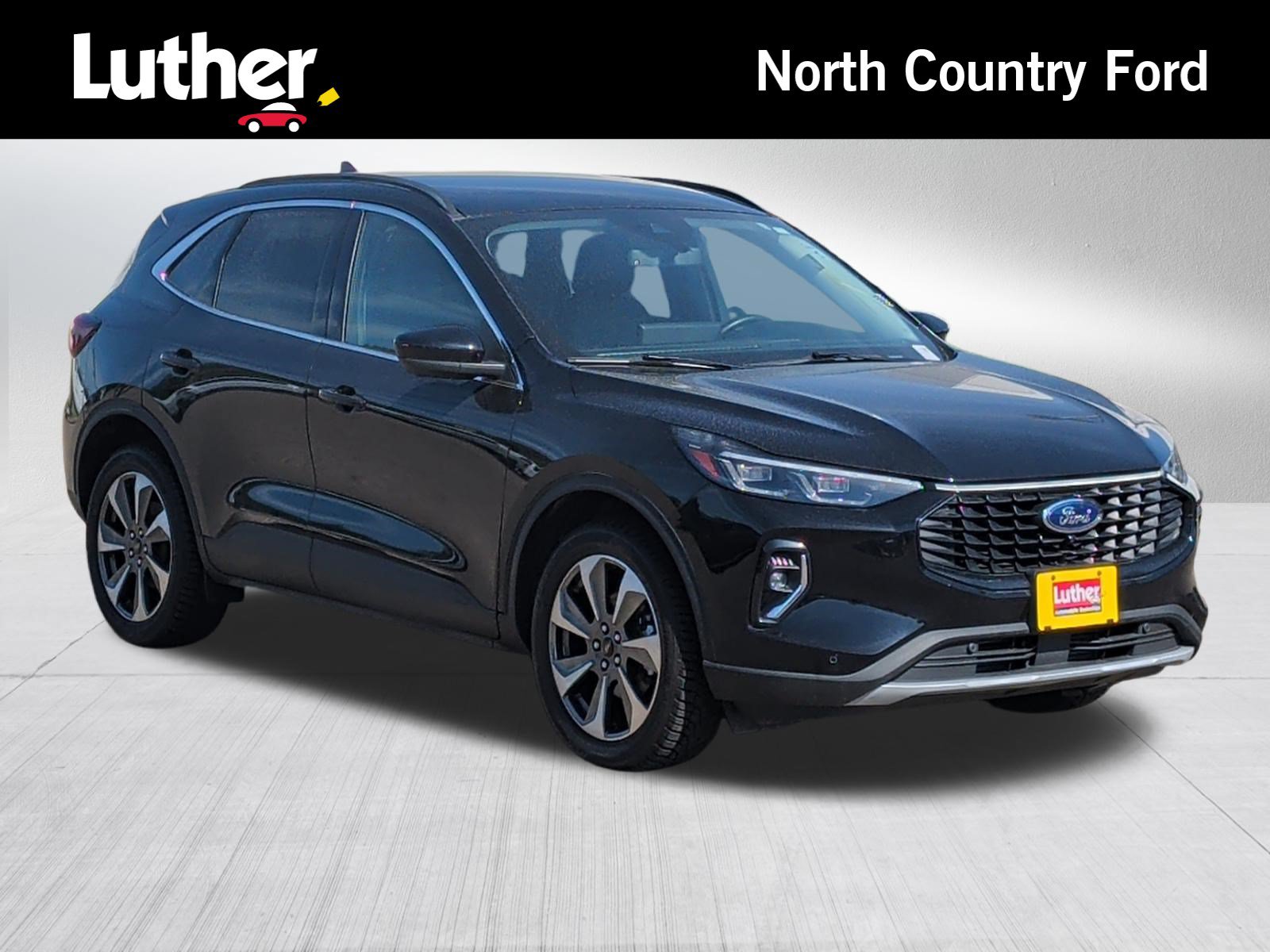 Used 2023 Ford Escape Platinum AWD/4WD image 1
