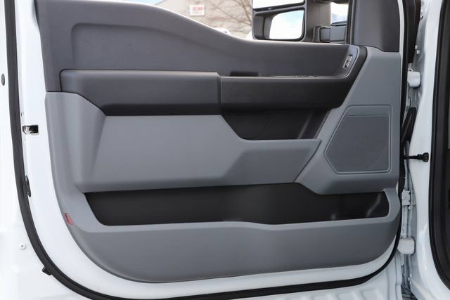 Used 2024 Ford F550 4x4 Regular Cab Super Duty image 21