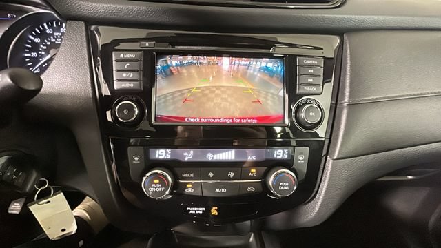 Used 2020 Nissan Rogue S FWD image 23