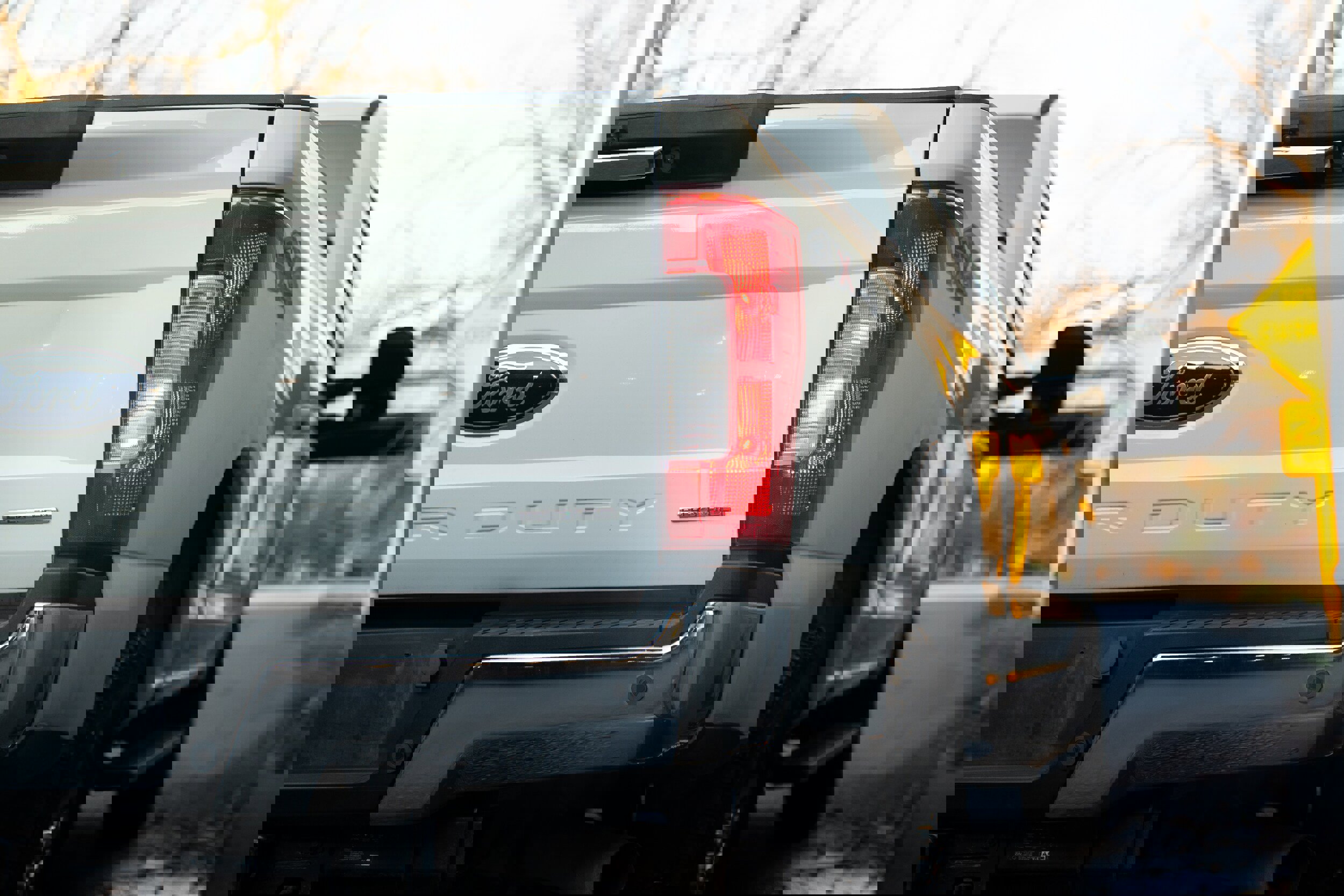 Used 2019 Ford F350 Lariat image 10