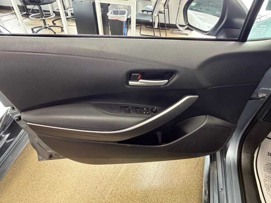 Used 2021 Toyota Corolla SE w/ Protection Package (TMS) FWD image 11
