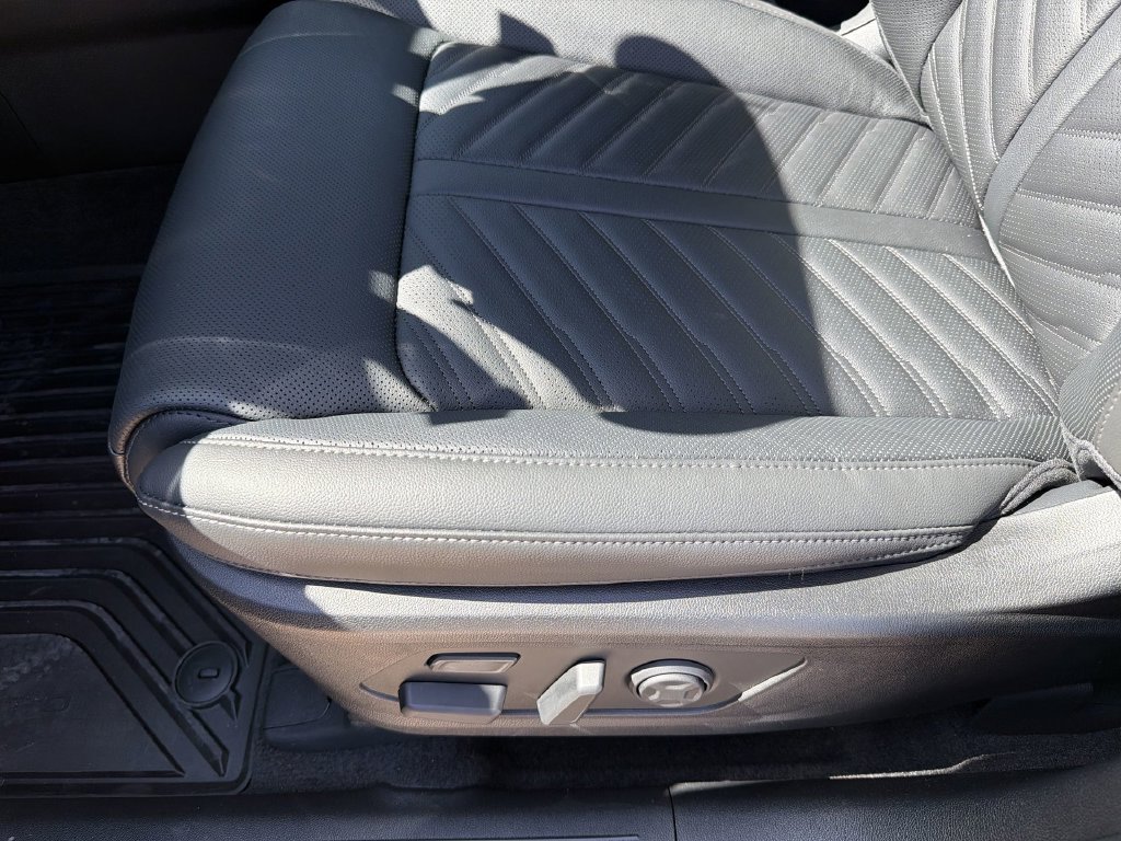 New 2026 Kia Sorento SX Prestige AWD/4WD image 16