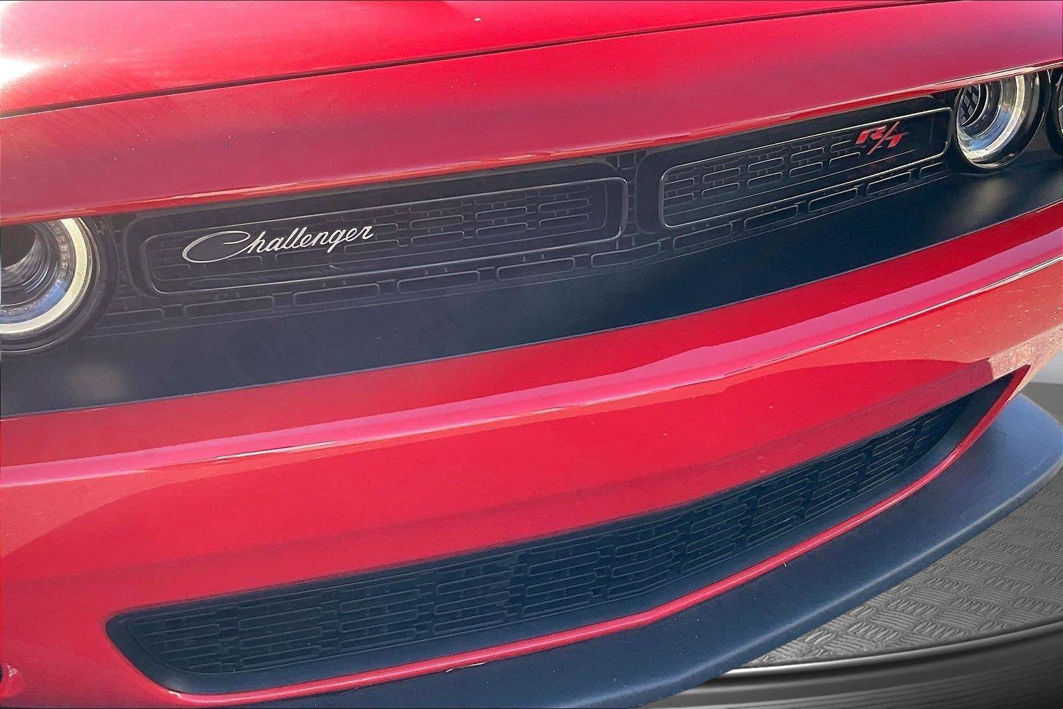 Used 2022 Dodge Challenger R/T Scat Pack w/ Driver Convenience Group RWD image 27