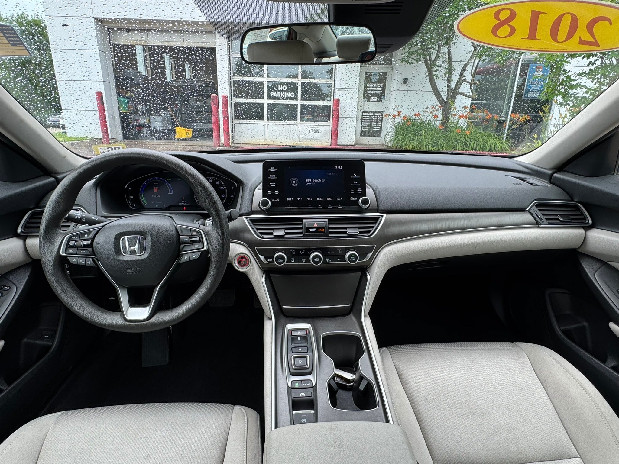 Used 2018 Honda Accord Hybrid image 13