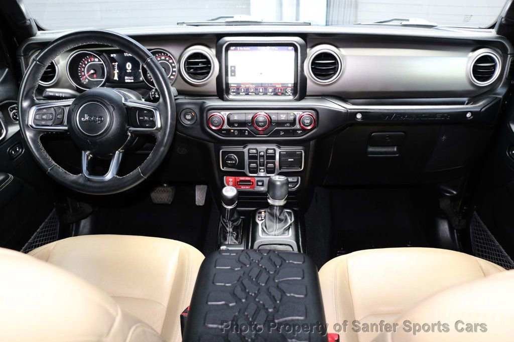 Used 2018 Jeep Wrangler Unlimited Rubicon w/ Dual Top Group AWD/4WD image 27