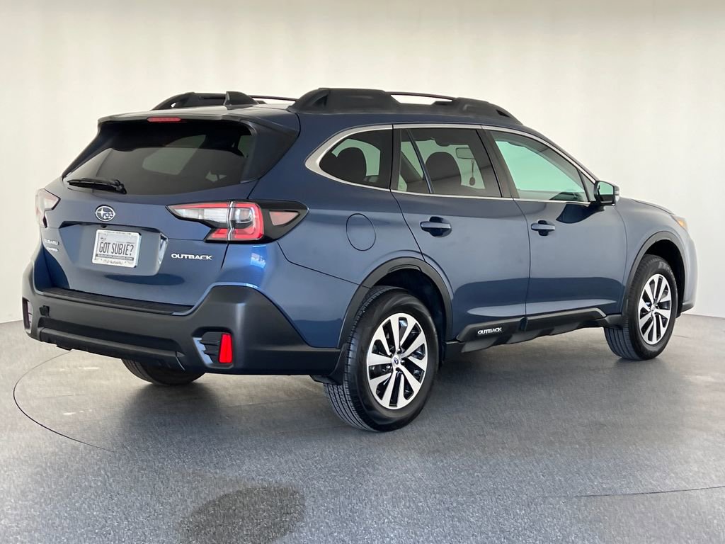 Used 2020 Subaru Outback Premium image 6