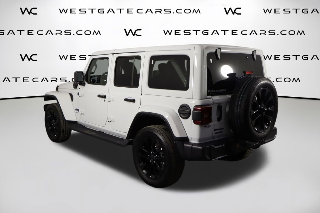 Used 2025 Jeep Wrangler Unlimited Sahara AWD/4WD image 48