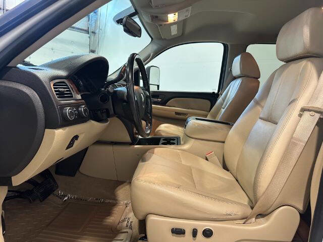 Used 2008 Chevrolet Silverado 2500 LTZ w/ Safety Package image 13