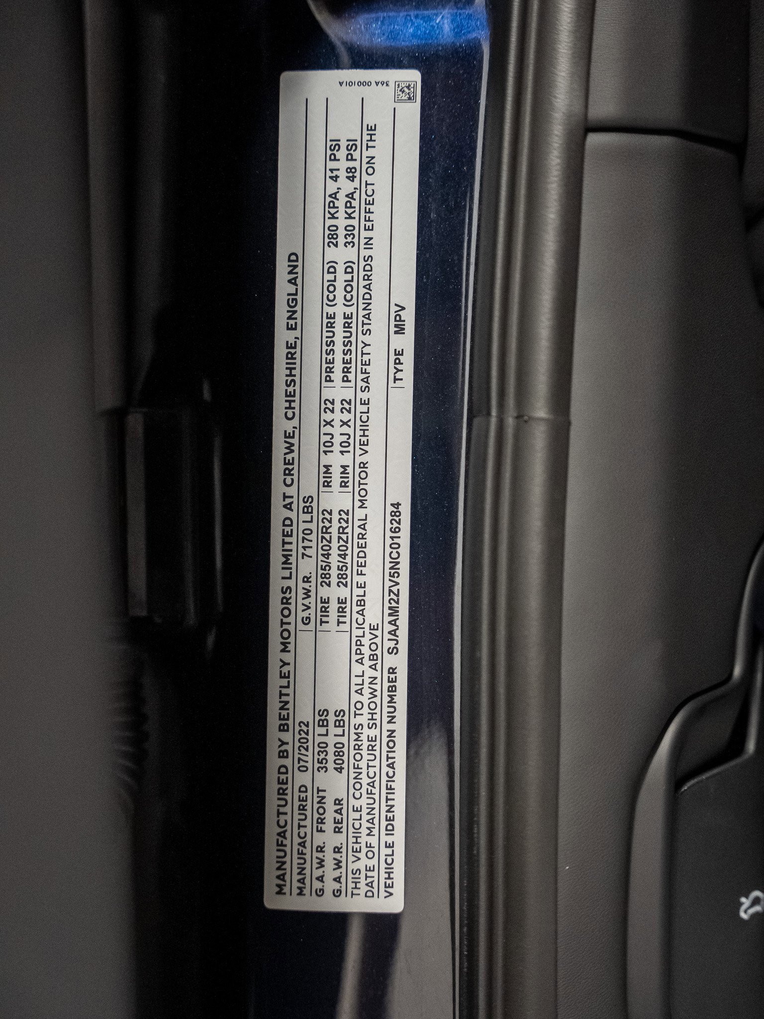 Used 2022 Bentley Bentayga image 65