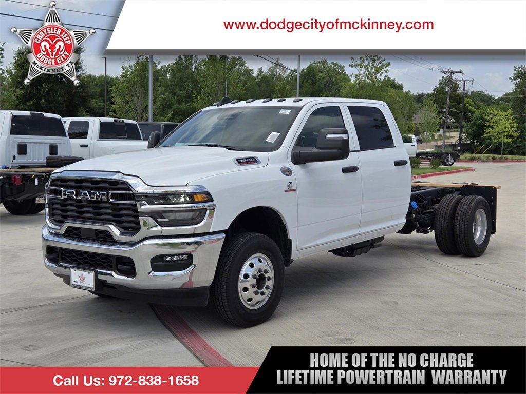 New 2025 RAM 3500 Tradesman w/ Chrome Appearance Group