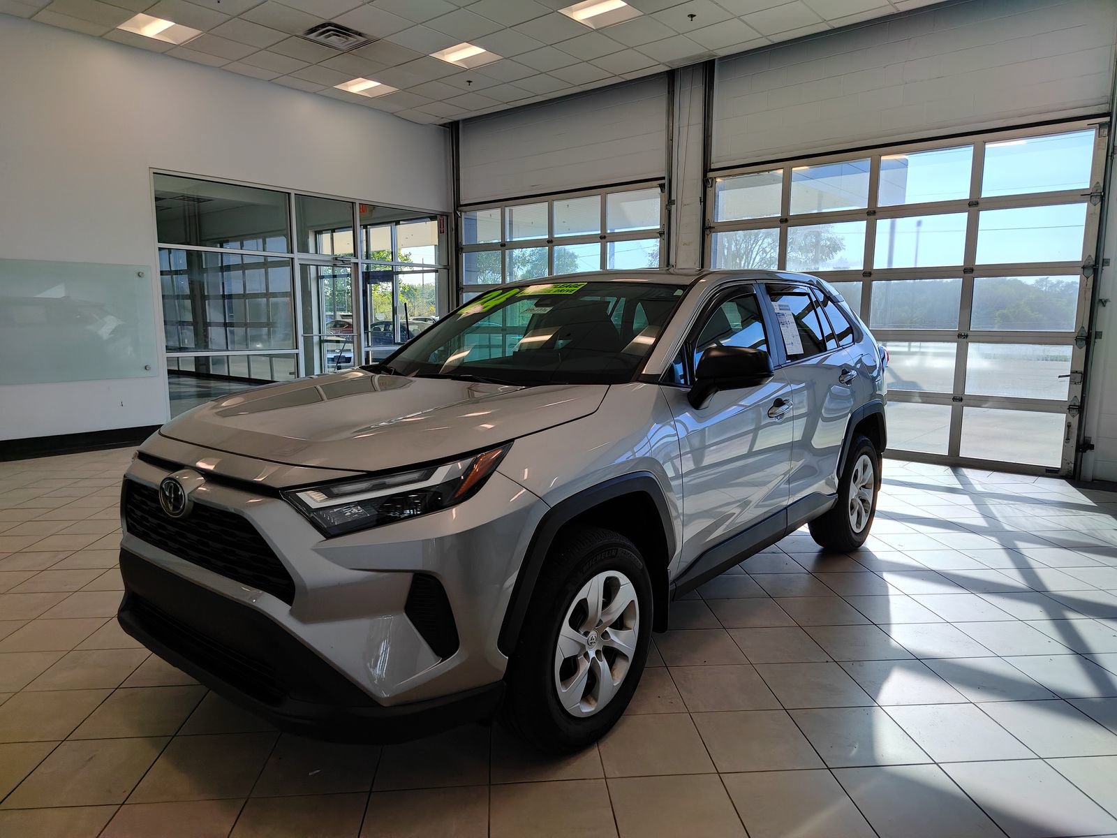 Used 2024 Toyota RAV4 LE AWD/4WD image 6