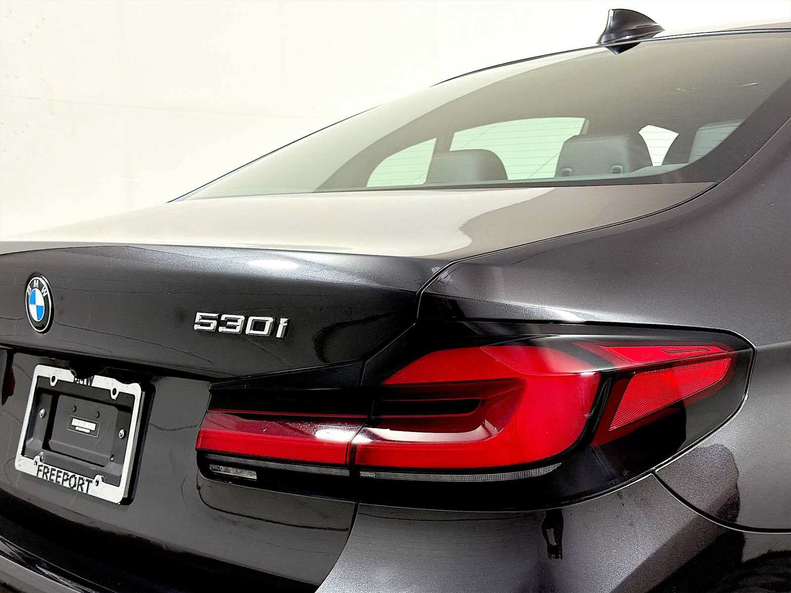 Used 2023 BMW 530i xDrive w/ Convenience Package AWD/4WD image 28