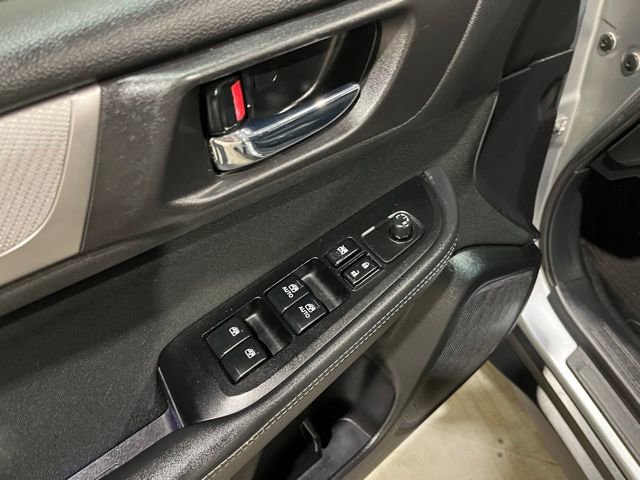 Used 2016 Subaru Outback 2.5i Premium AWD/4WD image 16