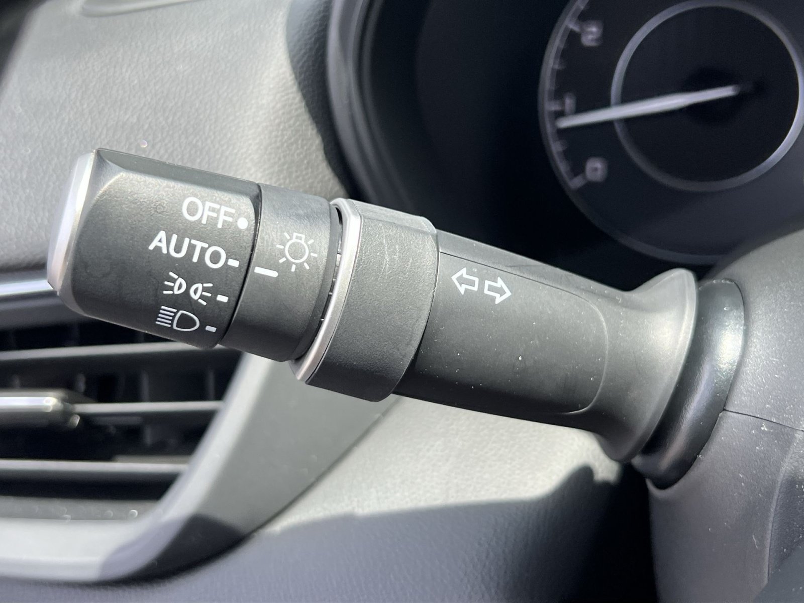 Used 2023 Acura TLX FWD image 37
