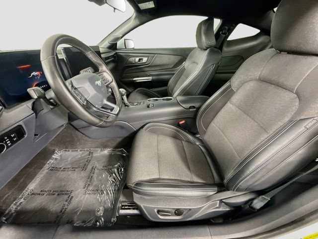 Used 2024 Ford Mustang Coupe RWD image 20