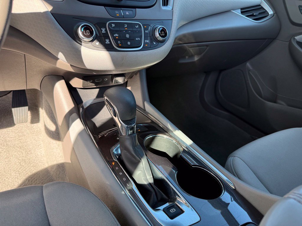 Used 2024 Chevrolet Malibu LT FWD image 25