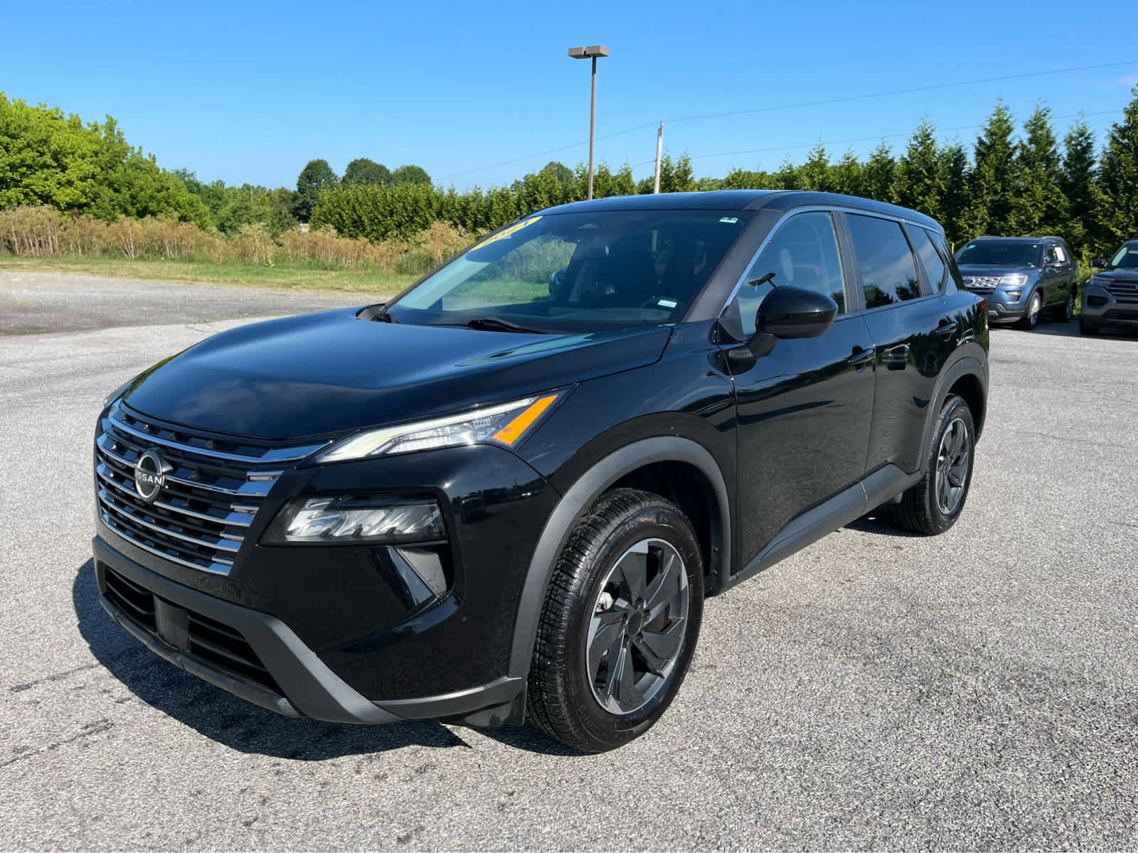 Used 2024 Nissan Rogue SV FWD image 7