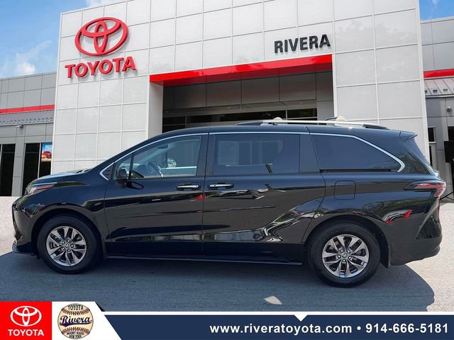 Certified 2023 Toyota Sienna XLE AWD/4WD image 4