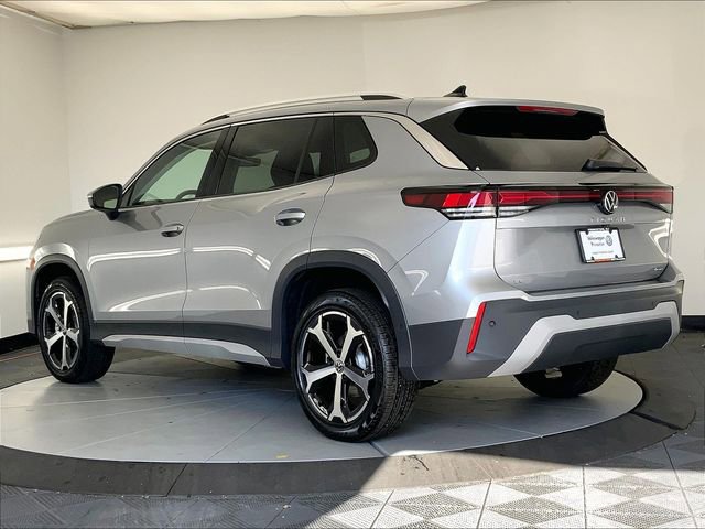 New 2026 Volkswagen Tiguan SE AWD/4WD image 2