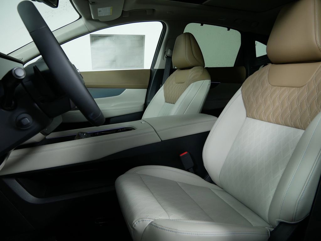 New 2025 Nissan Murano Platinum AWD/4WD image 15