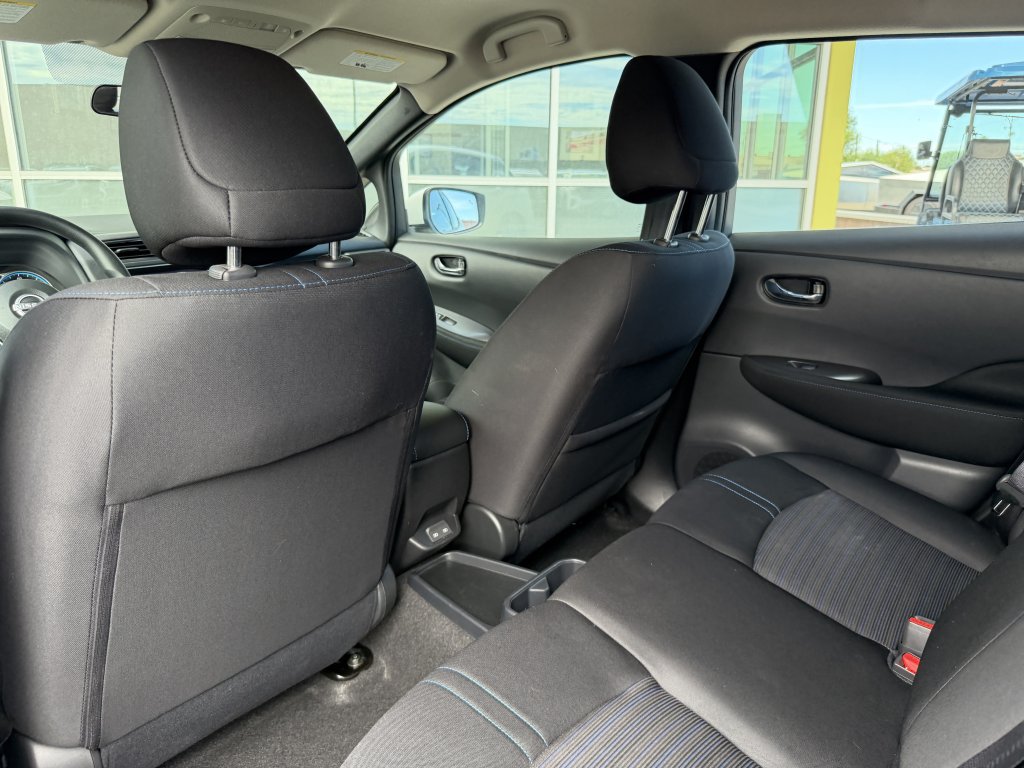Used 2025 Nissan Leaf S FWD image 32
