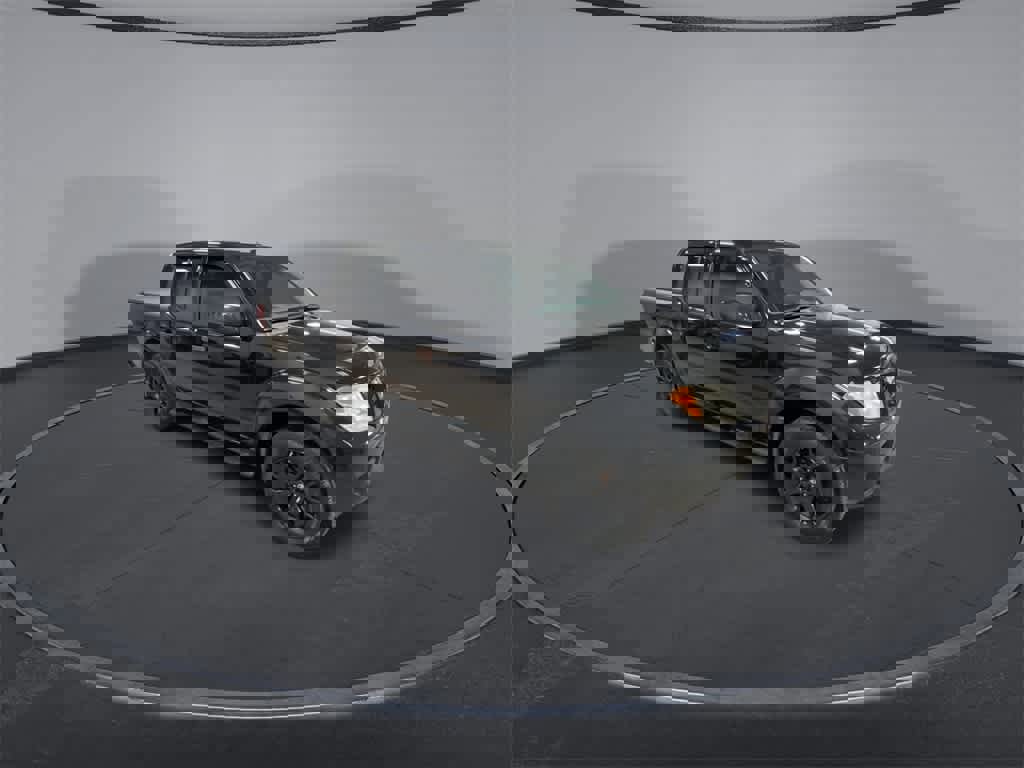 Used 2018 Nissan Frontier SV w/ Value Truck Package image 2