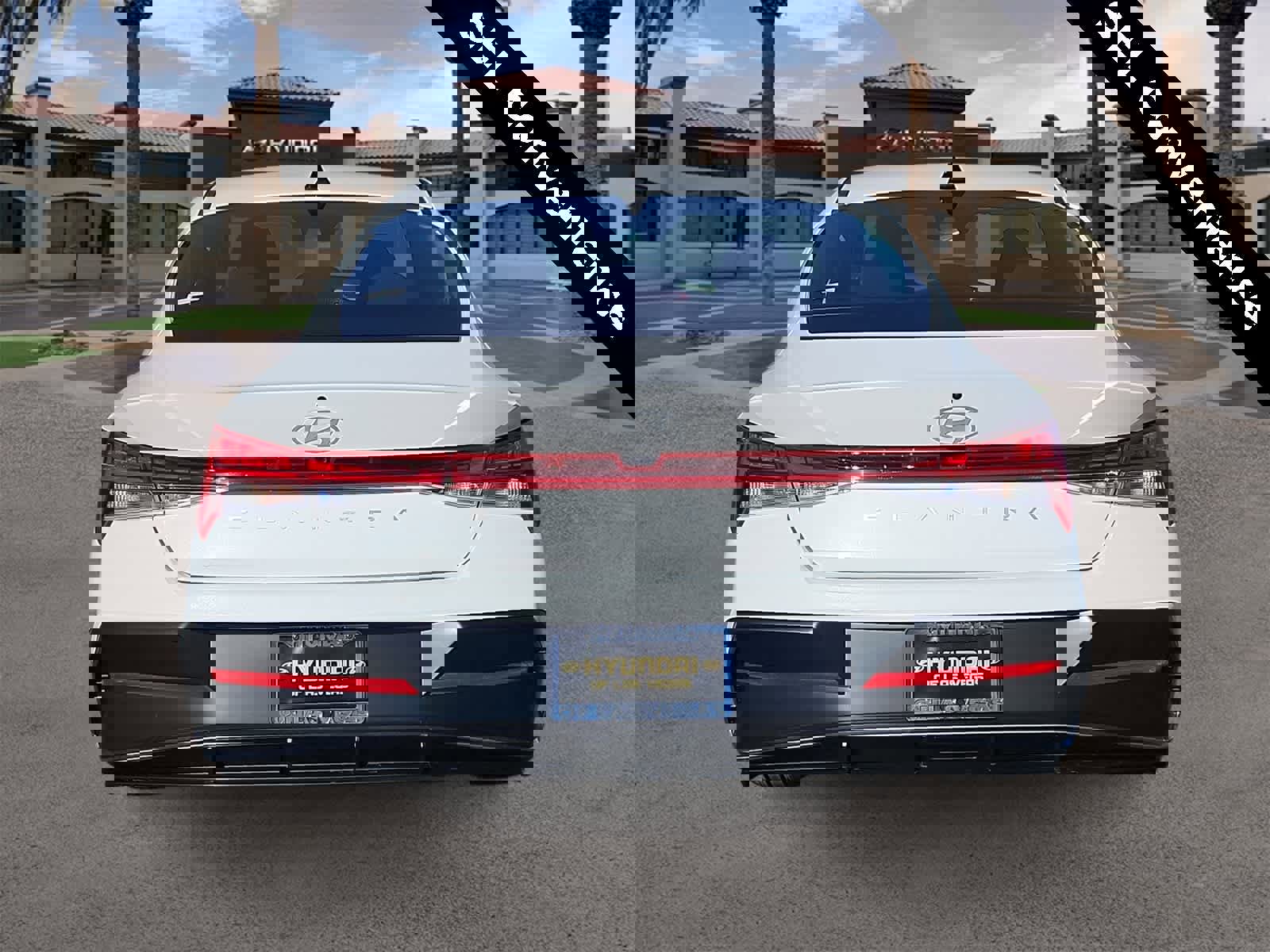 Used 2025 Hyundai Elantra SEL image 7