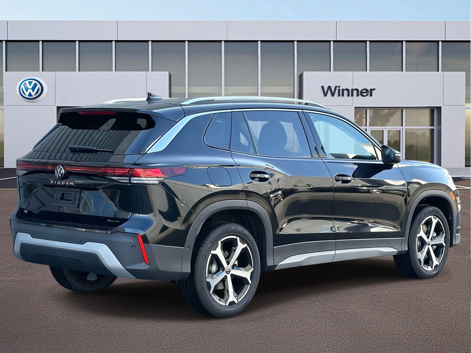 New 2026 Volkswagen Tiguan SE image 5