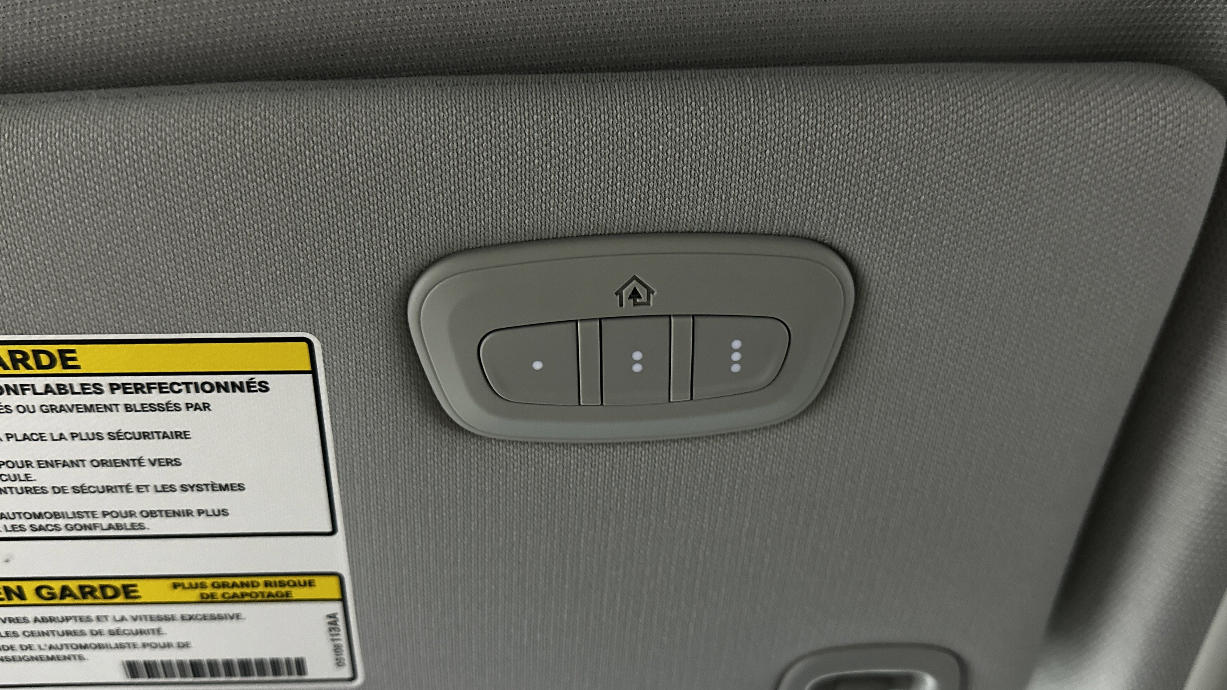 Used 2022 Jeep Cherokee Latitude Lux w/ Sun & Sound Group AWD/4WD image 24