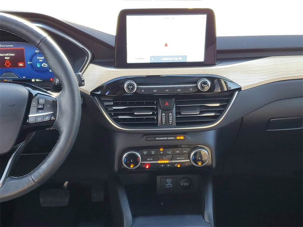 Used 2022 Ford Escape Titanium w/ Titanium Elite Package image 27