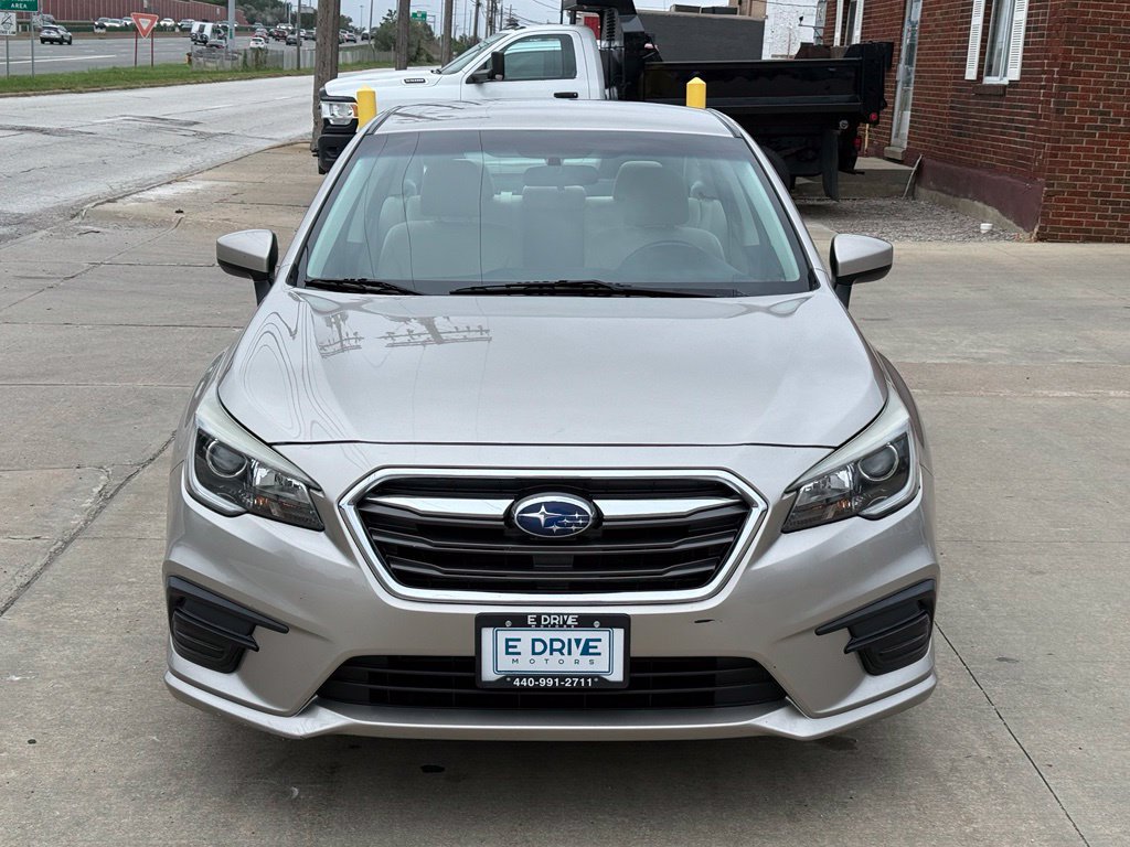 Used 2018 Subaru Legacy 2.5i Premium AWD/4WD image 2