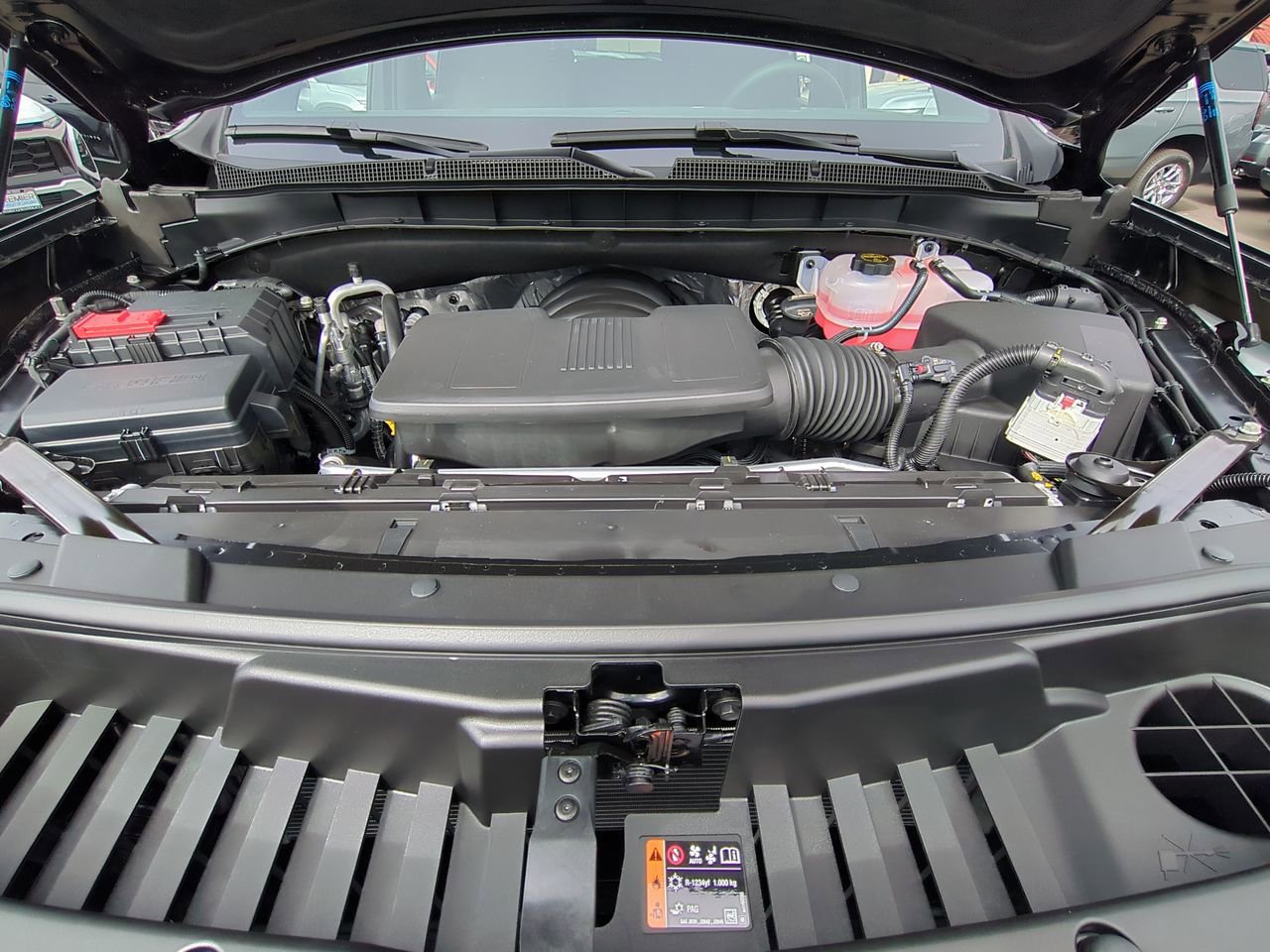 New 2026 Chevrolet Suburban LS w/ LPO, Dark Essentials Package image 29