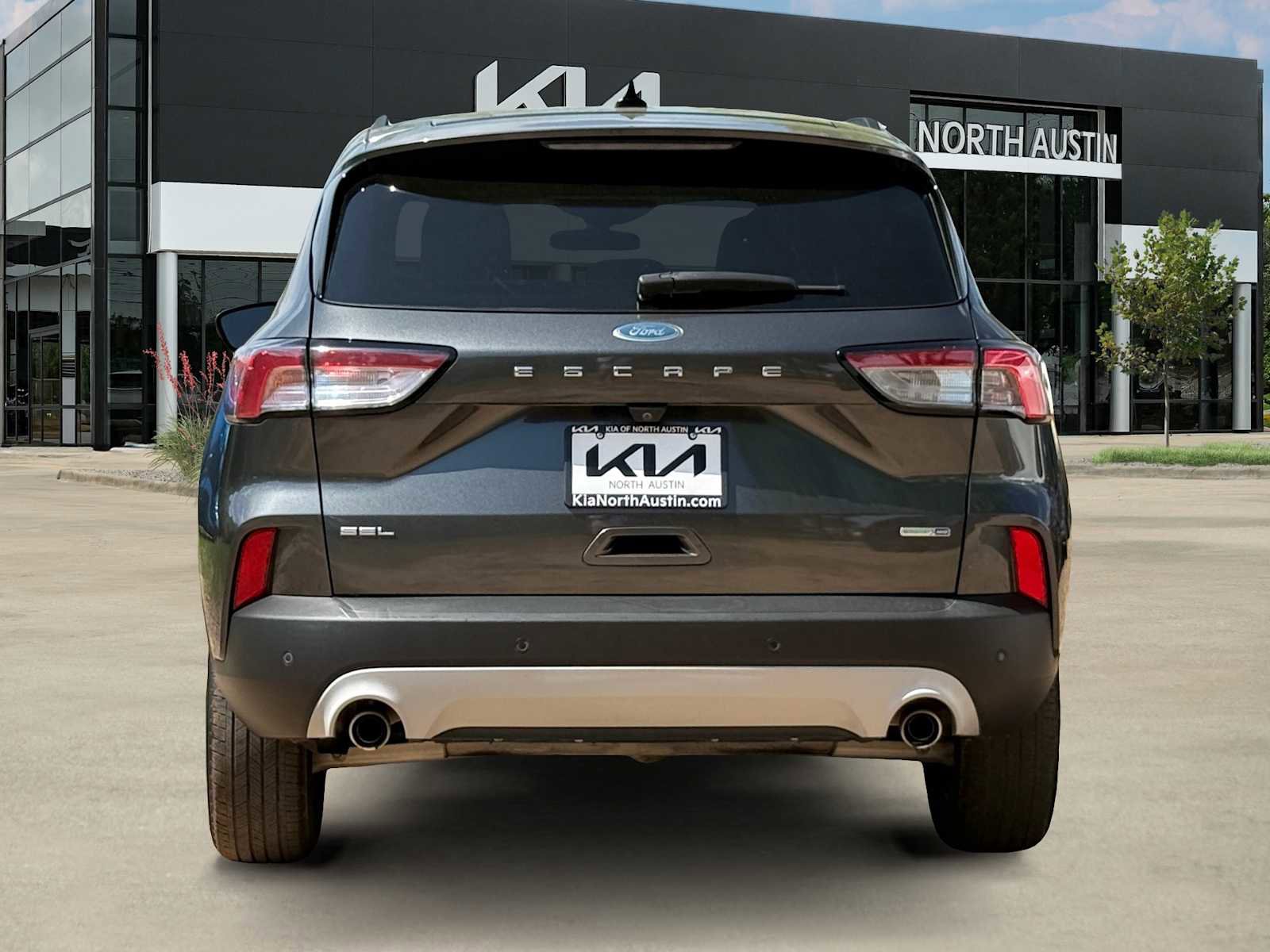 Used 2020 Ford Escape SEL image 7