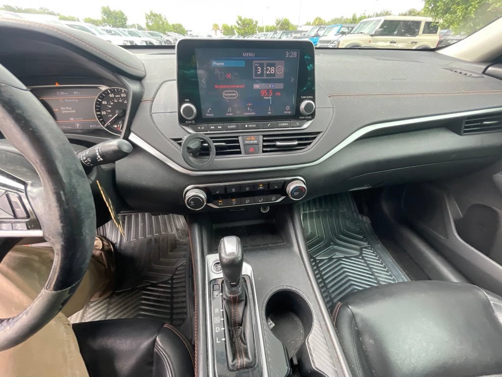 Used 2019 Nissan Altima 2.5 SR w/ SR Premium Package FWD image 11