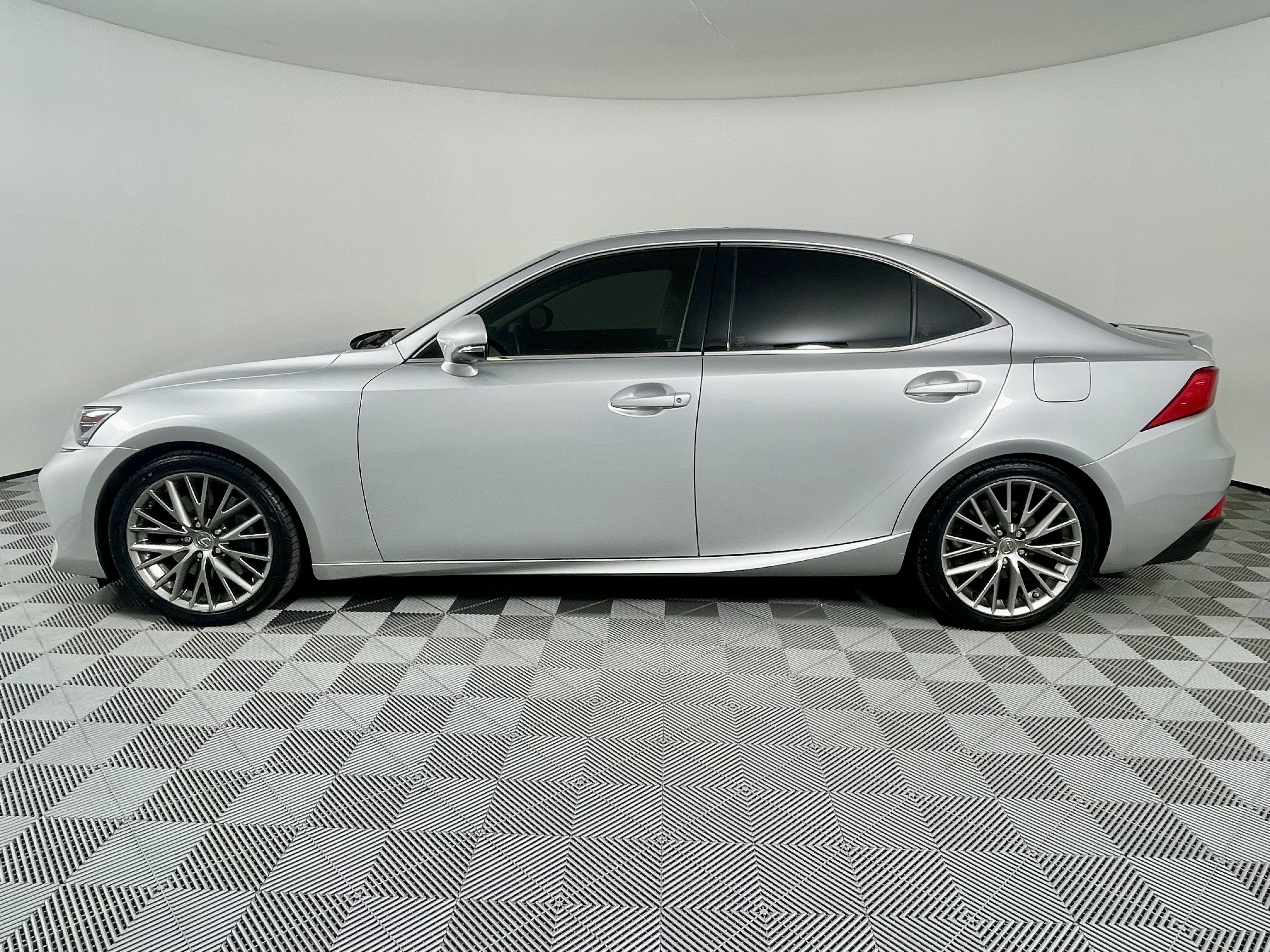 Used 2018 Lexus IS 300 w/ Accessory Package 2 image 2