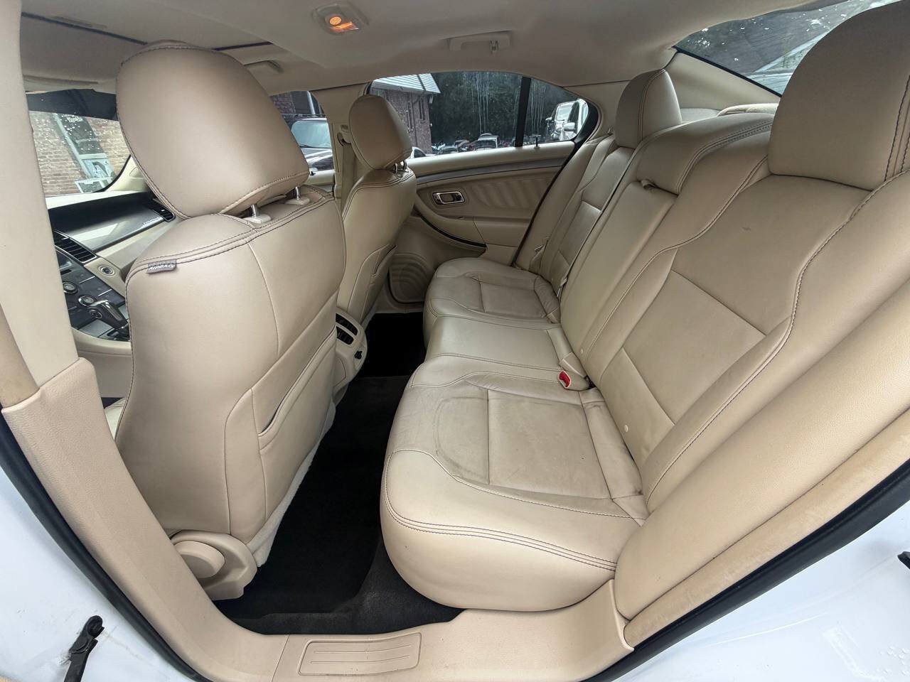 Used 2014 Ford Taurus SEL AWD/4WD image 17