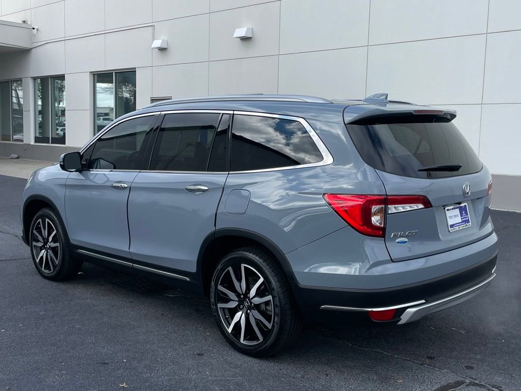 Certified 2022 Honda Pilot Touring image 4