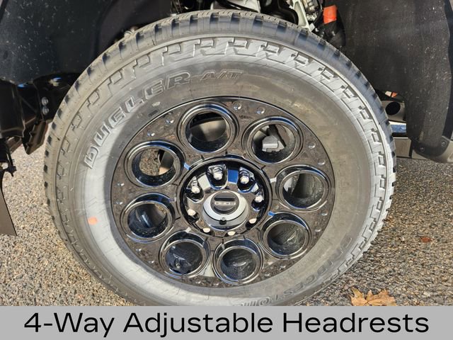 New 2026 Ford F250 Lariat w/ Black Appearance Package image 22