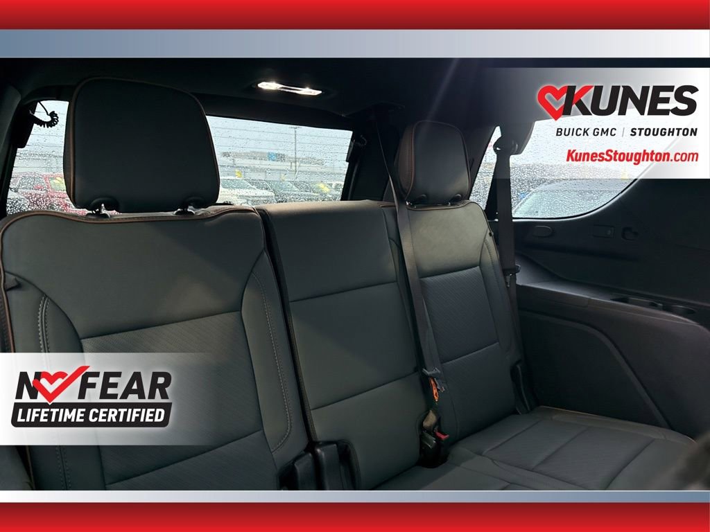 Used 2025 GMC Yukon AT4 image 49