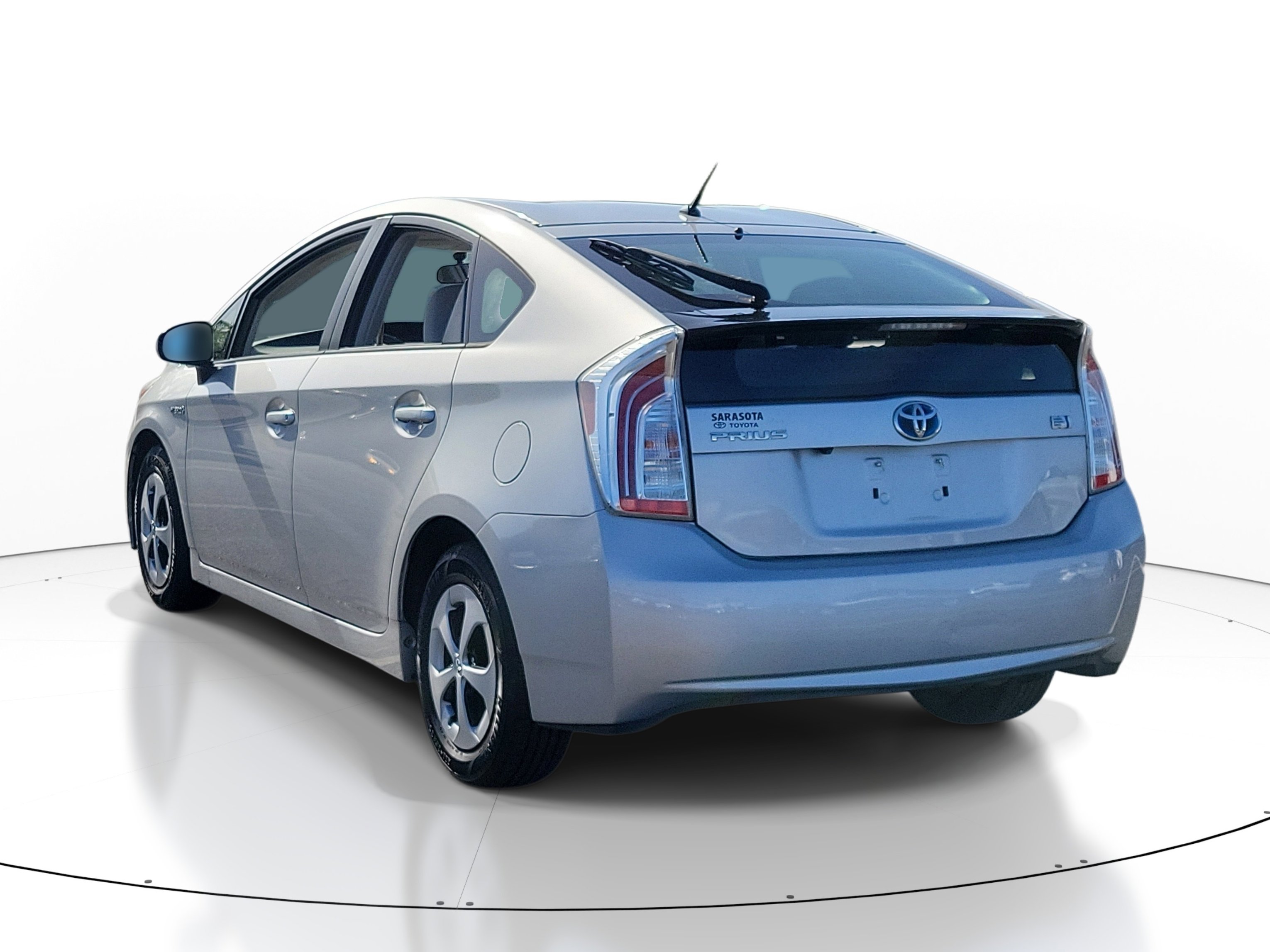 Used 2015 Toyota Prius Two FWD image 4