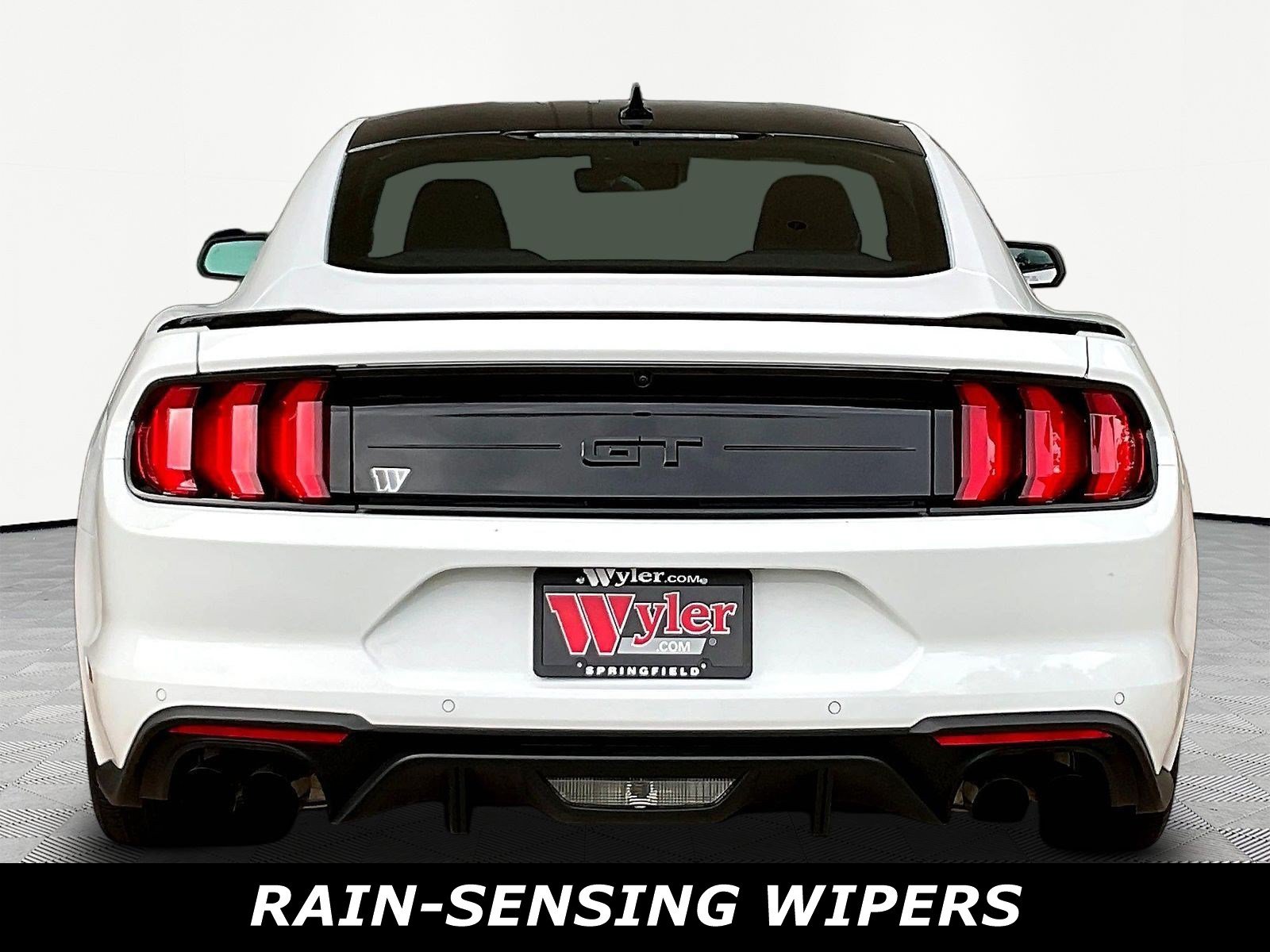 Used 2021 Ford Mustang GT Premium w/ Black Accent Package RWD image 5